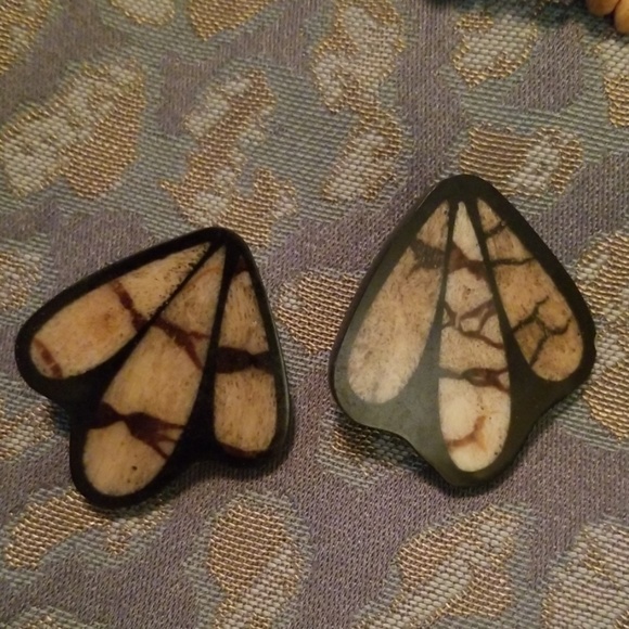 24" Boho Hawaiian Necklace and Earrings - Picture 3 of 5